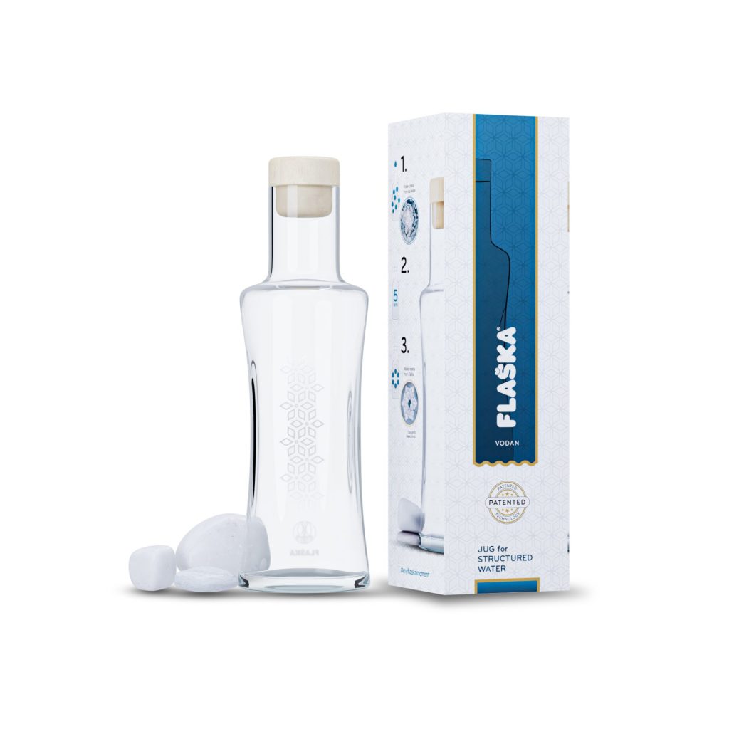 Vodan Jug with packaging and pebbles